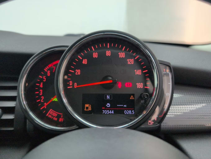 2025 Mini Hatch