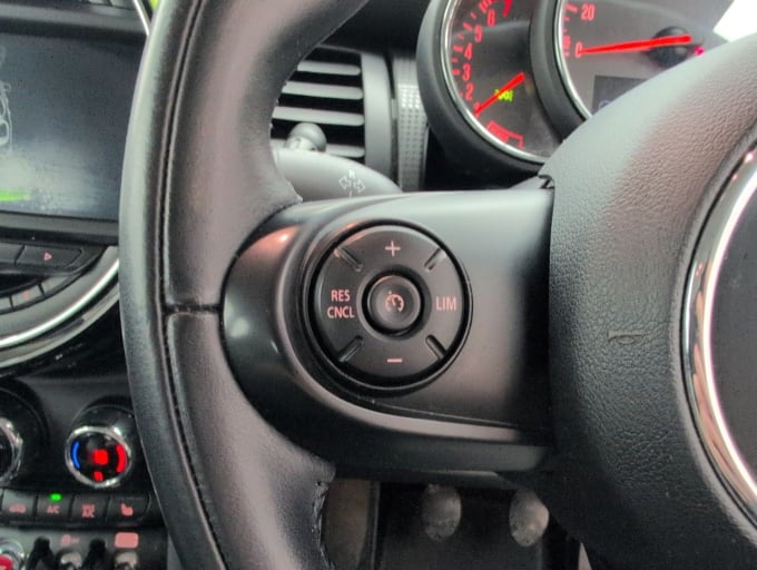 2025 Mini Hatch