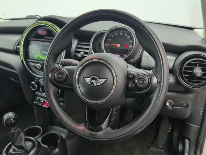 2025 Mini Hatch