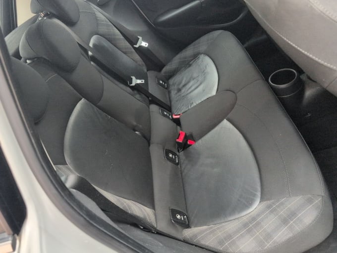 2025 Mini Hatch