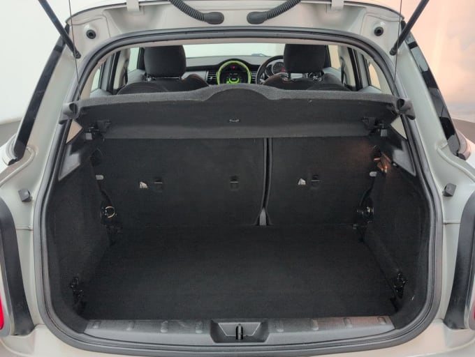 2025 Mini Hatch