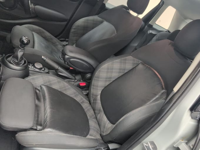 2025 Mini Hatch