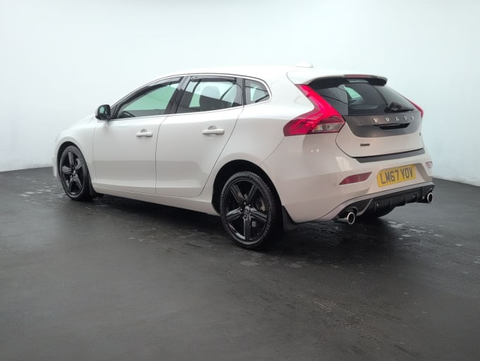 2017 Volvo V40