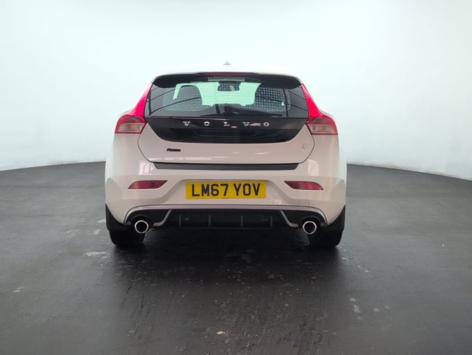 2017 Volvo V40