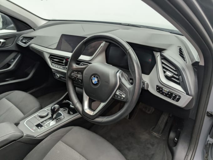 2025 BMW 1 Series