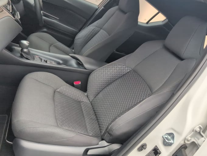 2025 Toyota C-hr