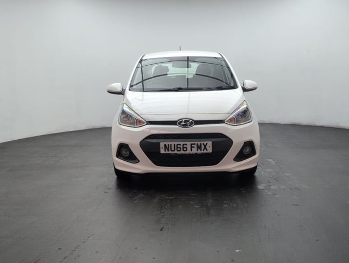 2025 Hyundai I10
