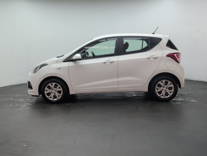 2025 Hyundai I10