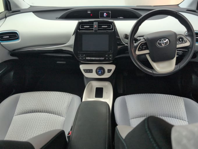 2025 Toyota Prius