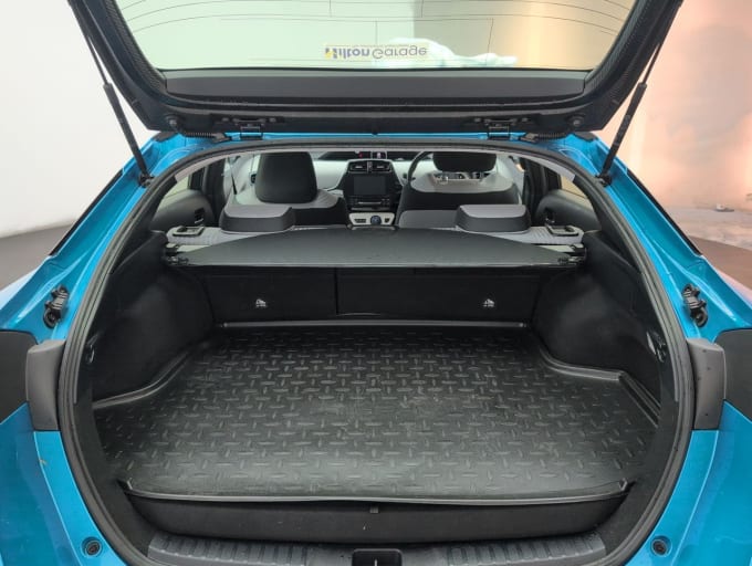 2025 Toyota Prius
