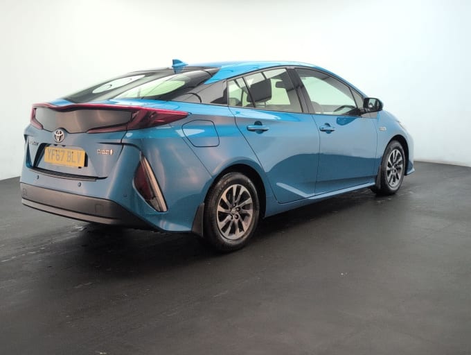 2025 Toyota Prius