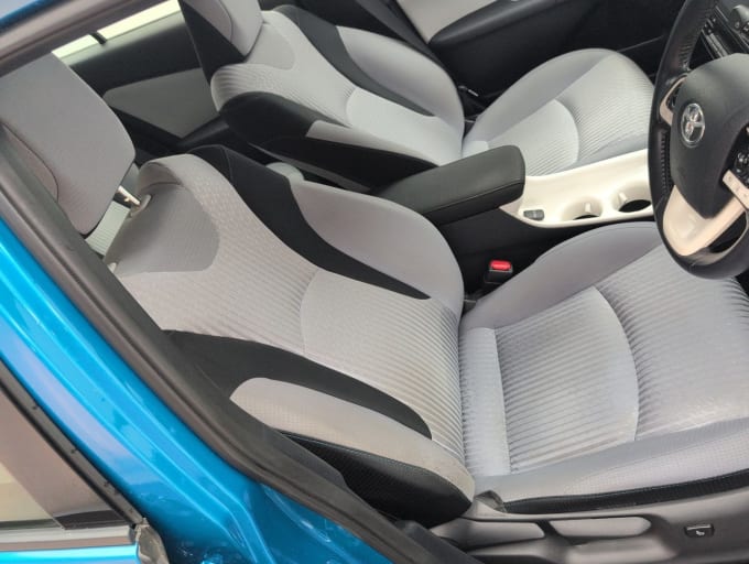2025 Toyota Prius