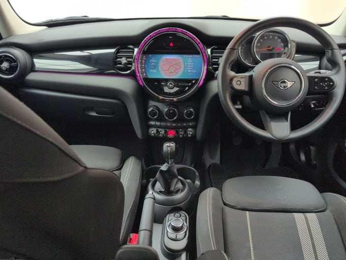 2025 Mini Hatch