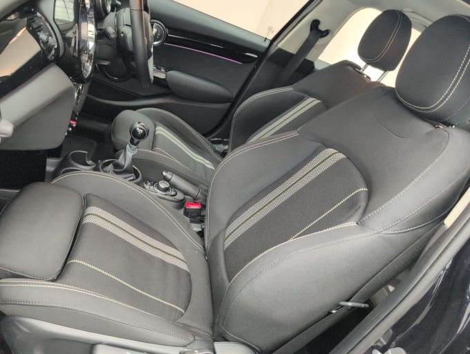 2025 Mini Hatch