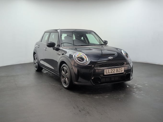 2025 Mini Hatch