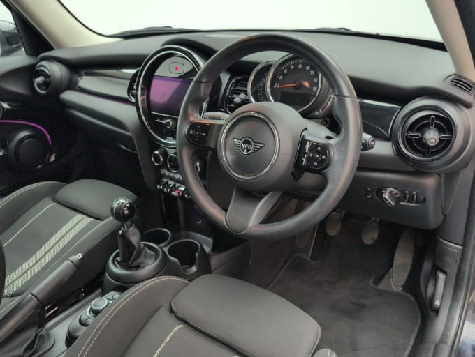 2025 Mini Hatch