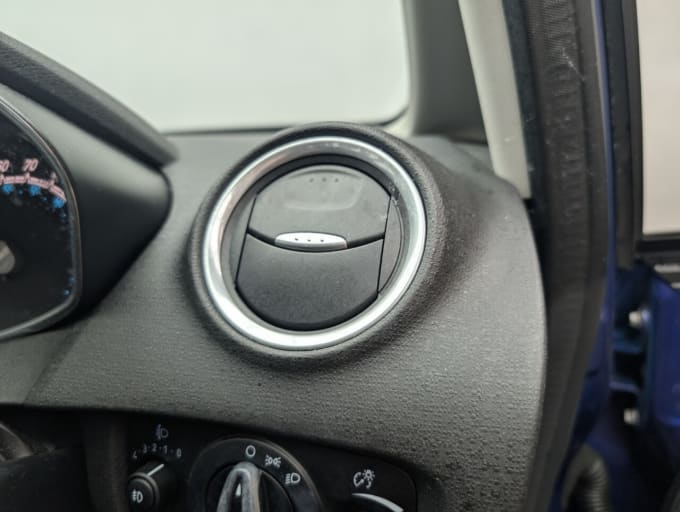 2025 Ford Fiesta