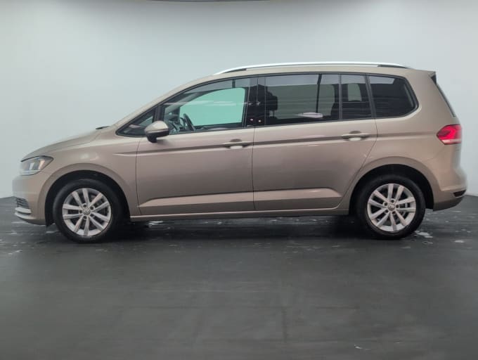 2025 Volkswagen Touran