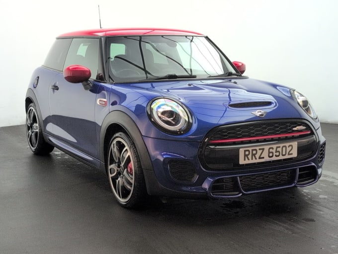 2025 Mini Hatch
