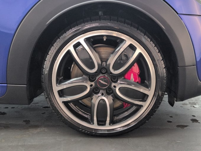 2025 Mini Hatch