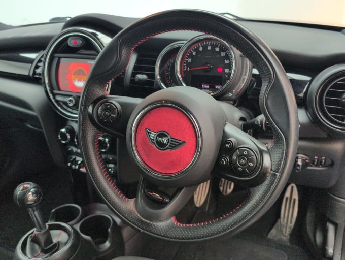 2025 Mini Hatch