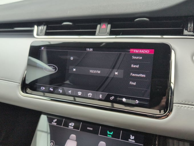 2025 Land Rover Range Rover Evoque