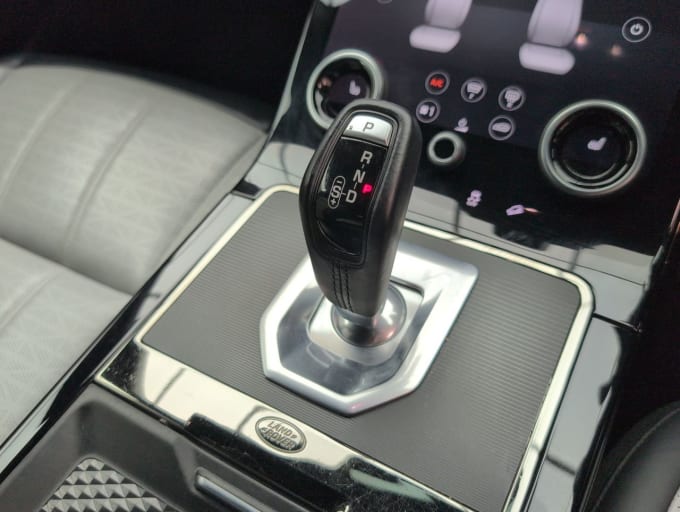 2025 Land Rover Range Rover Evoque