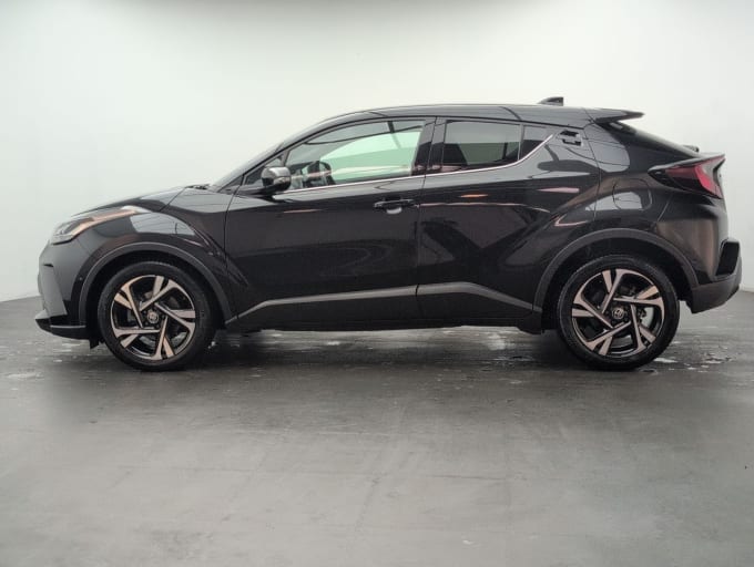 2025 Toyota C-hr