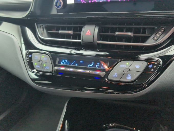 2025 Toyota C-hr