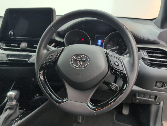 2025 Toyota C-hr