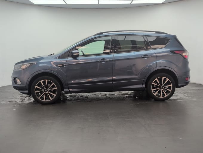 2025 Ford Kuga