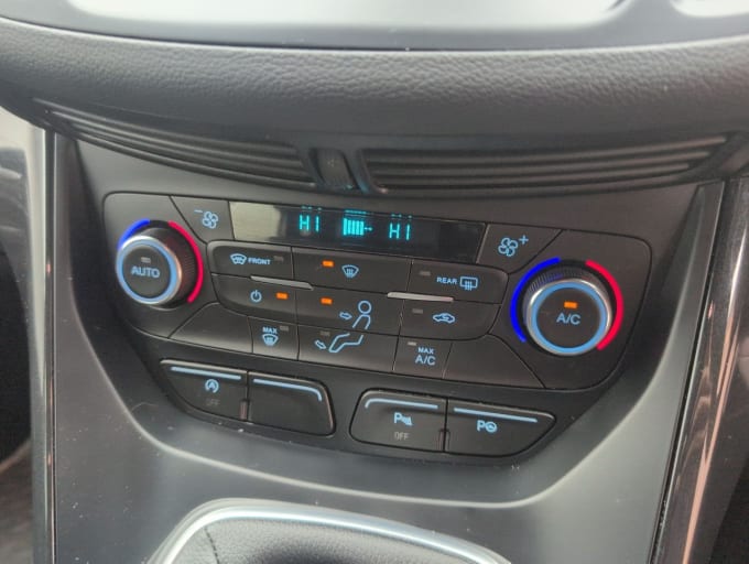 2025 Ford Kuga