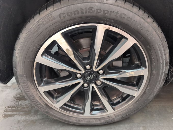 2025 Ford Kuga