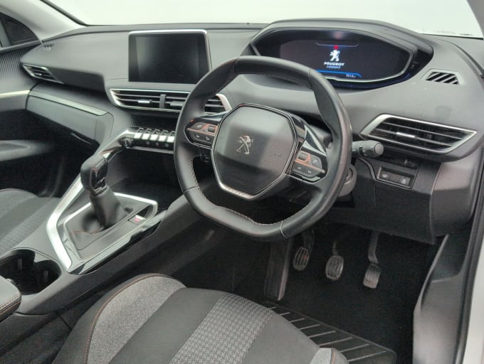 2025 Peugeot 3008