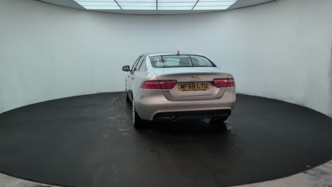 2025 Jaguar Xe