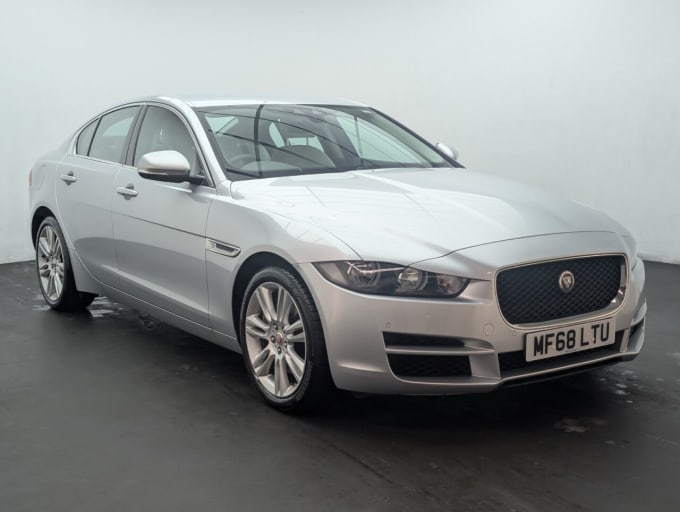 2025 Jaguar Xe