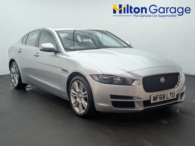 2025 Jaguar Xe