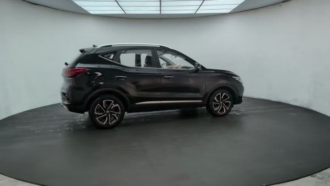 2025 Mg Mg Zs