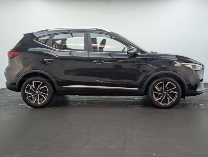 2025 Mg Mg Zs