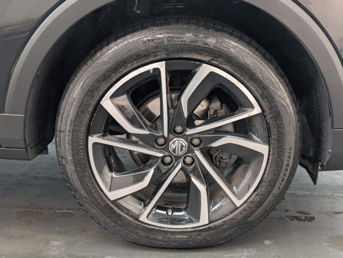 2025 Mg Mg Zs