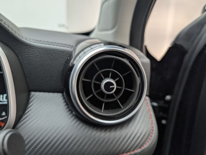 2025 Mg Mg Zs