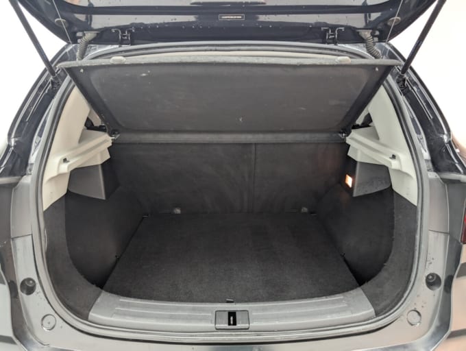 2025 Mg Mg Zs