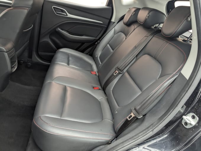 2025 Mg Mg Zs