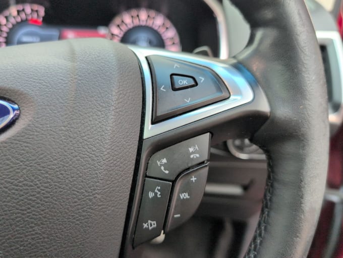 2025 Ford Edge