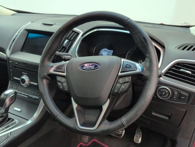 2025 Ford Edge