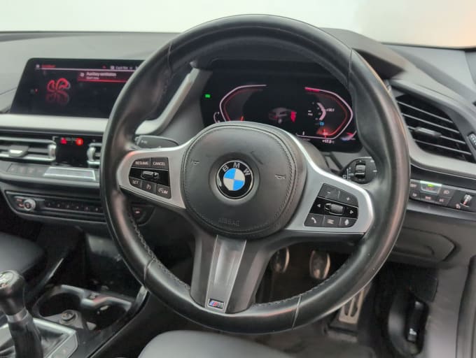 2025 BMW 1 Series