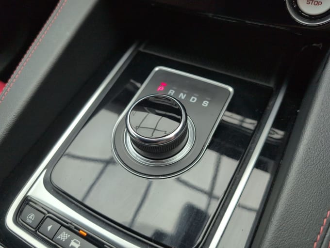 2025 Jaguar F-pace