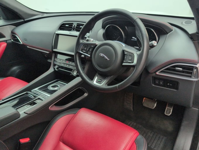2025 Jaguar F-pace
