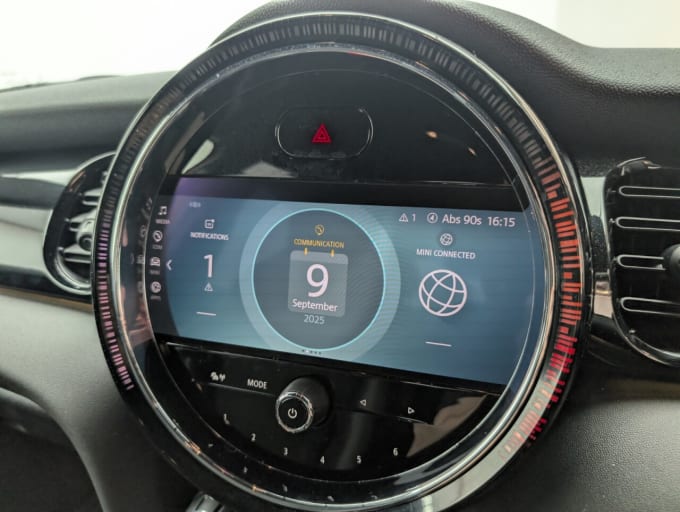 2025 Mini Hatch