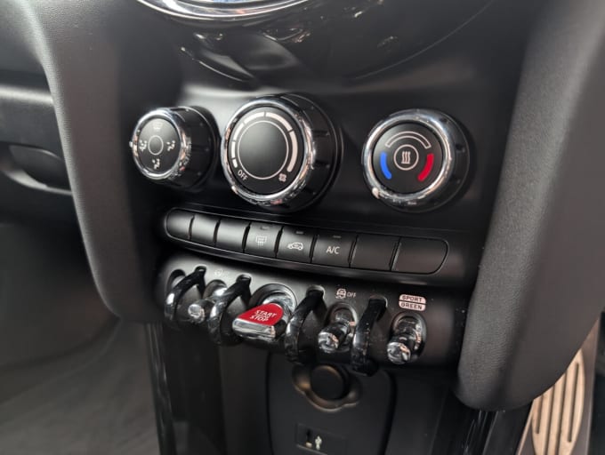 2025 Mini Hatch